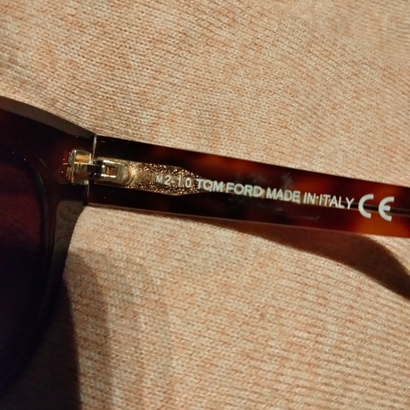 Womens Tom Ford sunglasses - Picture 5 of 7